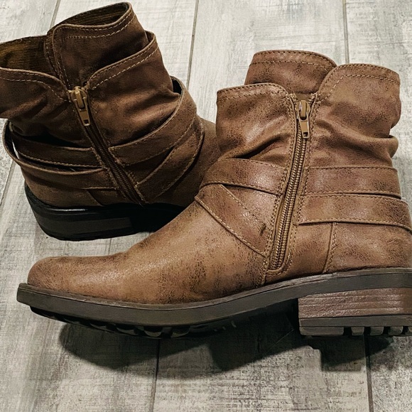 Size 9 Motorcycle Ankle Boots - Picture 2 of 10